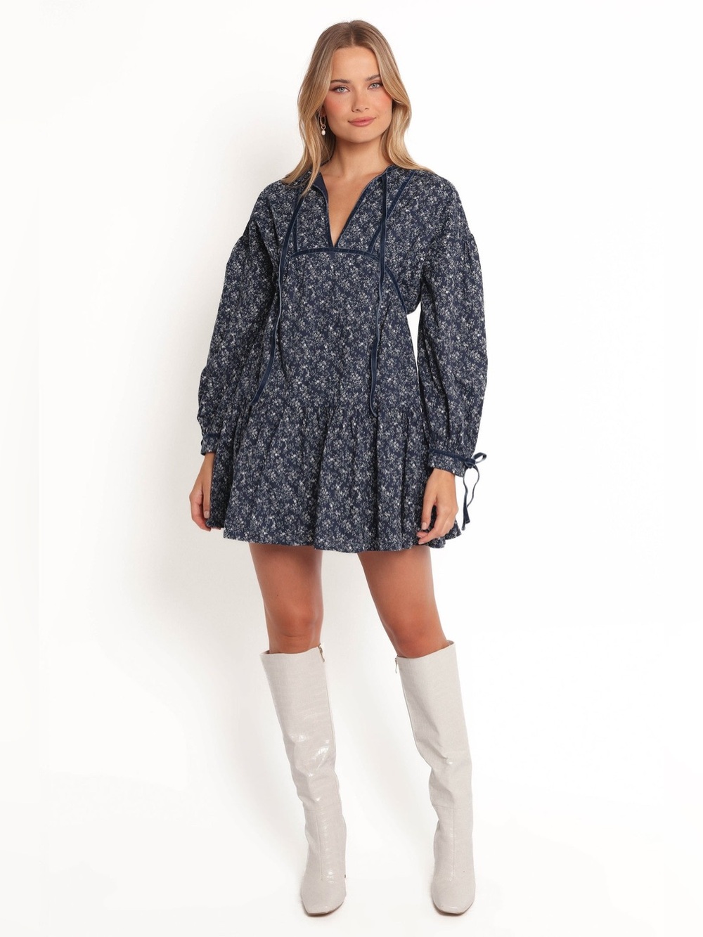 Petal & Pup Brooklyn Long Sleeve Mini Dress Size Large Floral Navy Blue
